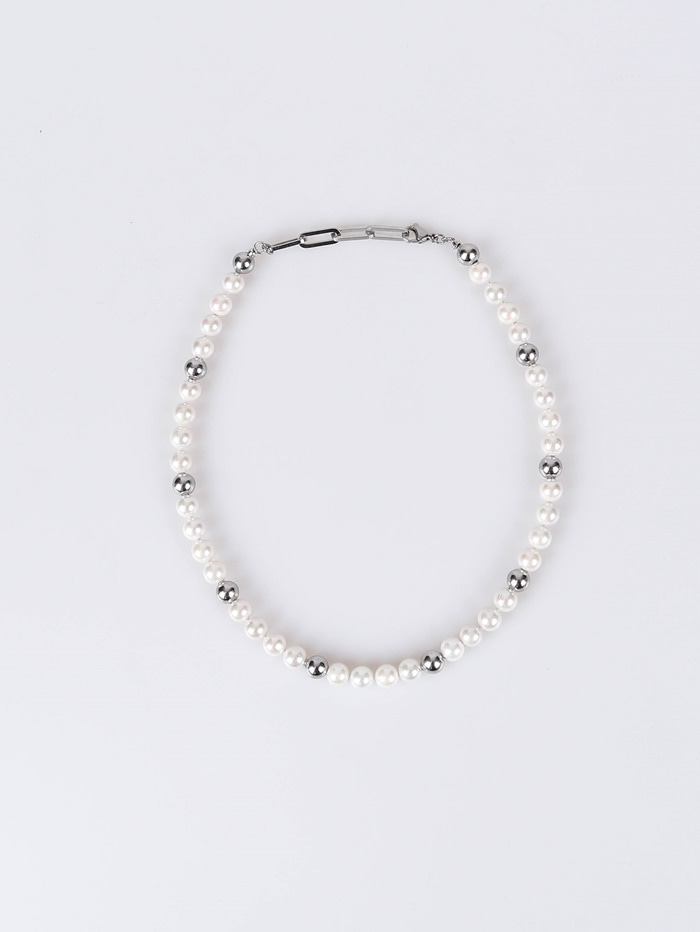 MB 16 Point Pearl Necklace